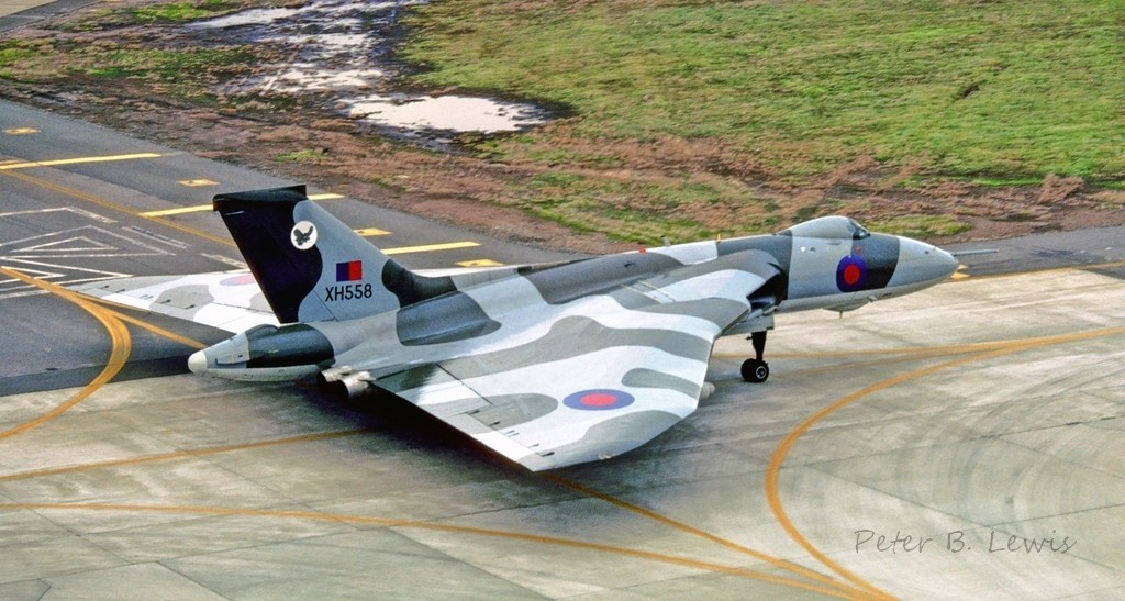 Vulcan B 2MRR, XH558, No. 27 Sqdn, McClellan AFB, 23 Jan 82 (Peter B. Lewis)