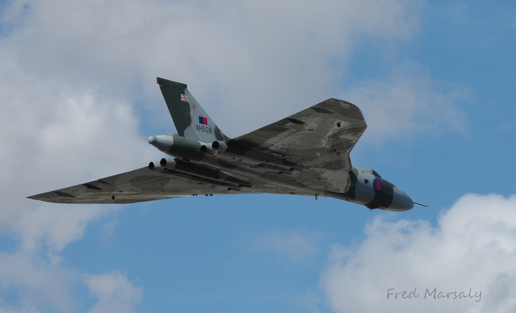 XH558