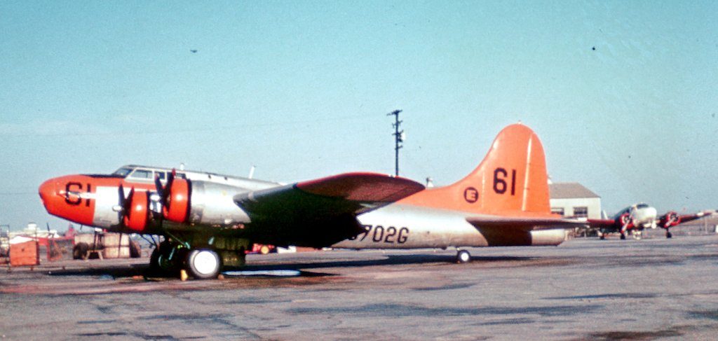 1024-b-17-n-702g-long-beach-sep-68-rjf