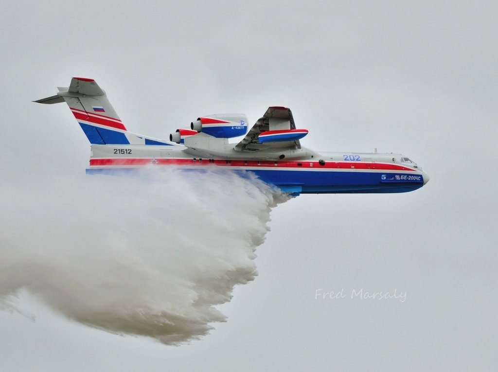 beriev-200-1024